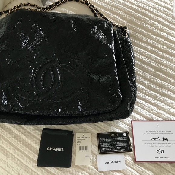 🚫SOLD🚫Authentic Chanel patent leather bag - Picture 5 of 6